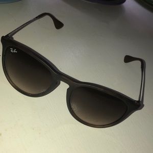 Erika classic ray bans